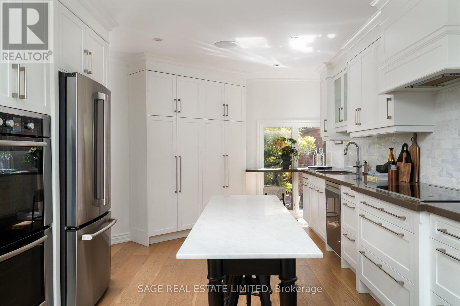 20 Connable Drive, Toronto, Ontario  M5R 1Z8 - Photo 16 - C13838982