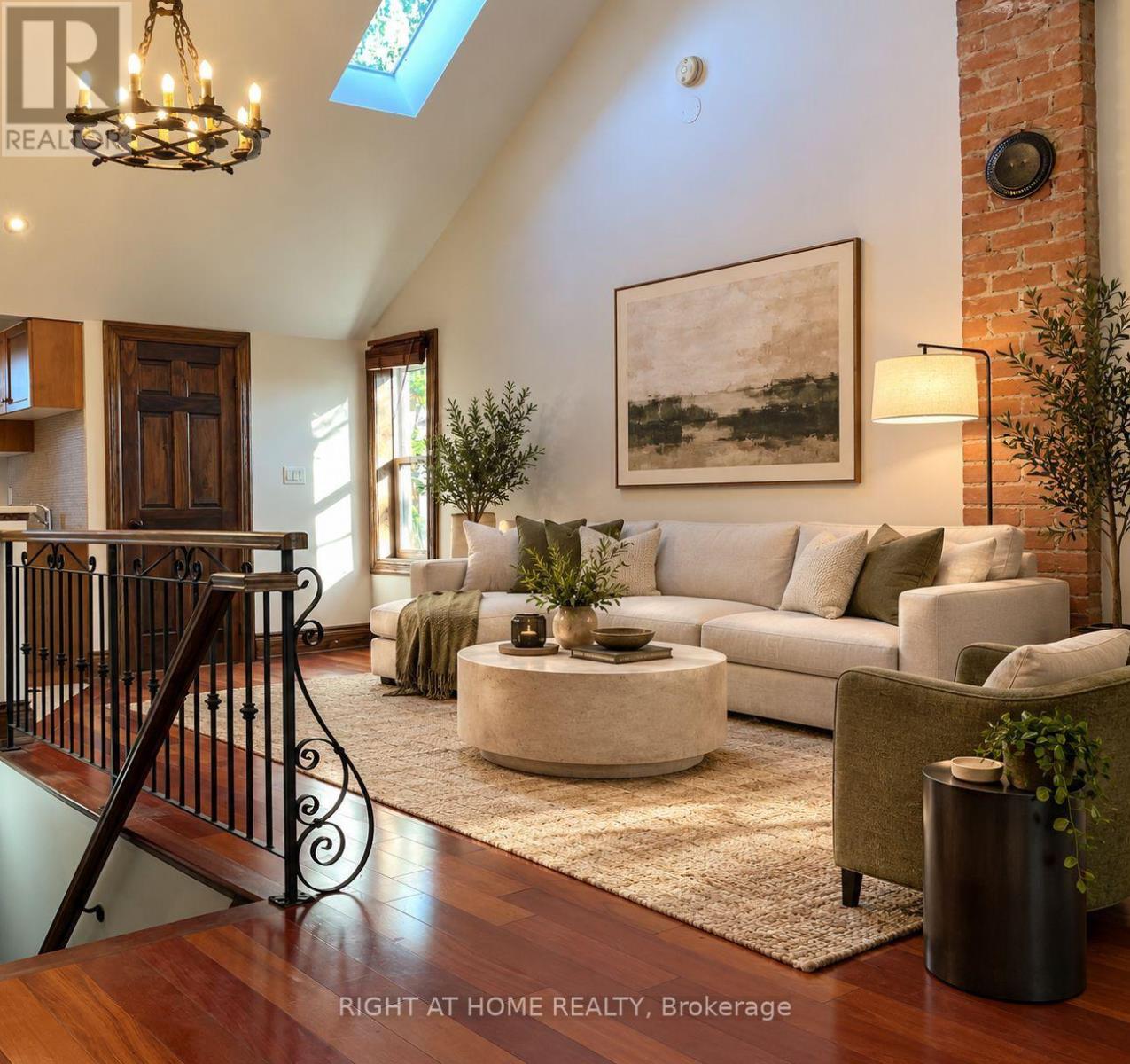 4 - 2 Afton Avenue, Toronto, Ontario  M6J 1R7 - Photo 4 - C13839016