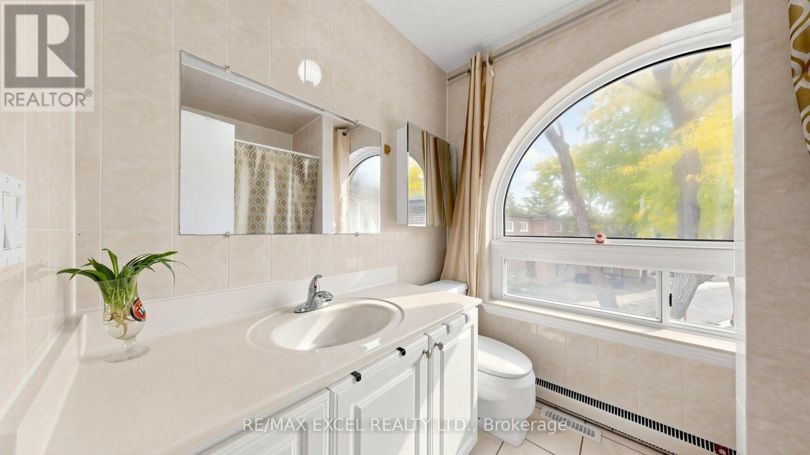 110 Courville Coach Way, Toronto, Ontario  M2J 3V7 - Photo 31 - C13839062
