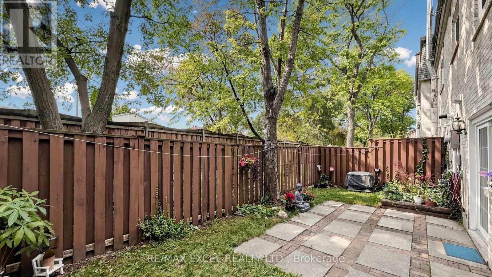 110 Courville Coach Way, Toronto, Ontario  M2J 3V7 - Photo 39 - C13839062