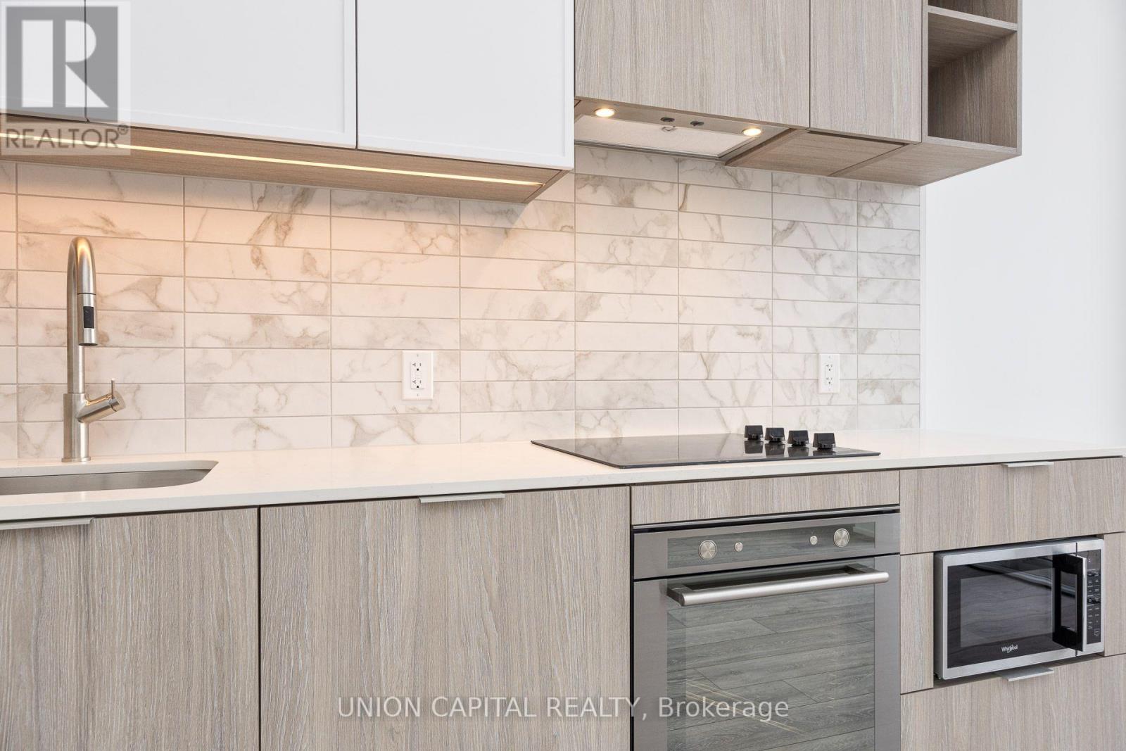 1007 - 2020 Bathurst Street, Toronto, Ontario  M5P 0A6 - Photo 6 - C13839112
