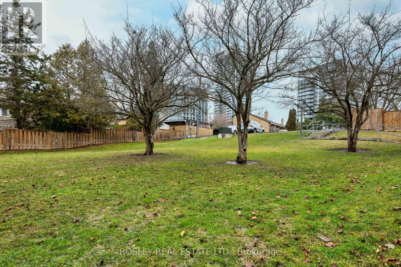 2 Cottonwood Drive, Toronto, Ontario  M3C 2B4 - Photo 22 - C13839150