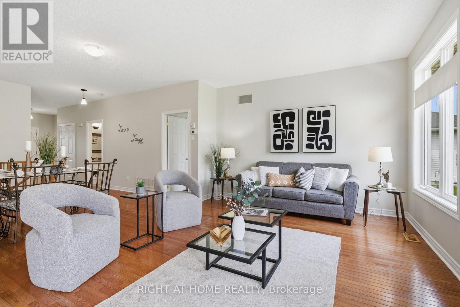 5 Park Place Lane, Clarington, Ontario  L1B 0B2 - Photo 7 - E13838894