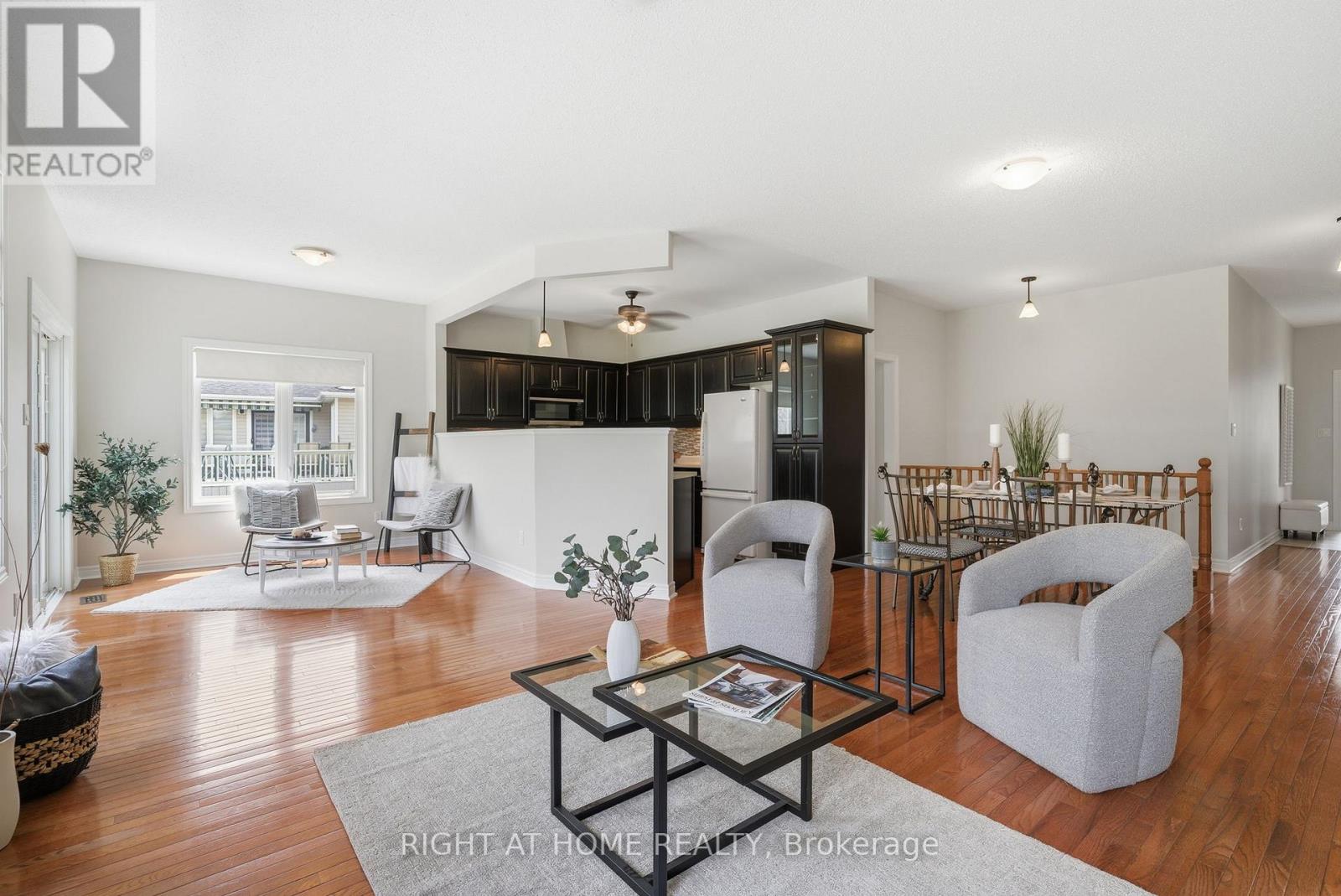 5 Park Place Lane, Clarington, Ontario  L1B 0B2 - Photo 8 - E13838894