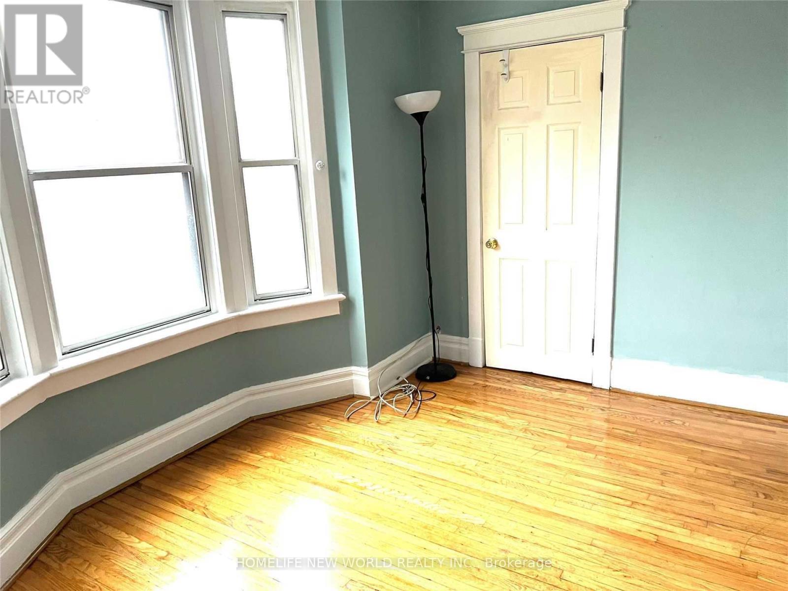 Sf - 6 Sproat Avenue, Toronto, Ontario  M4M 1W4 - Photo 10 - E13839102