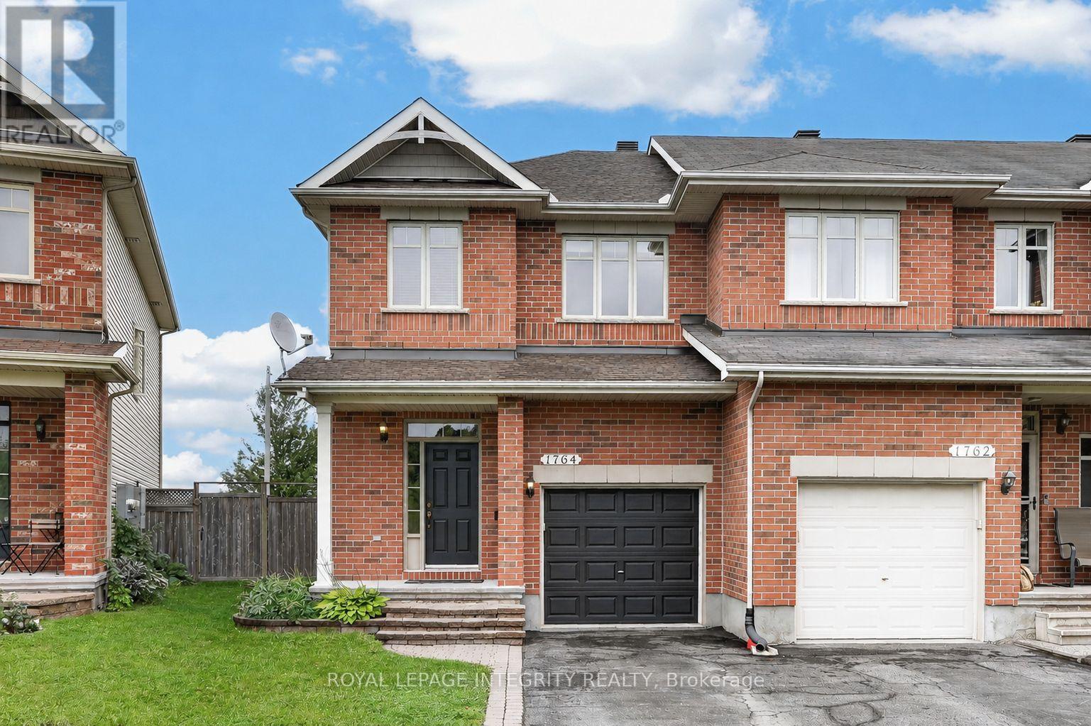 1764 PLAINRIDGE CRESCENT, Ottawa, Ontario
