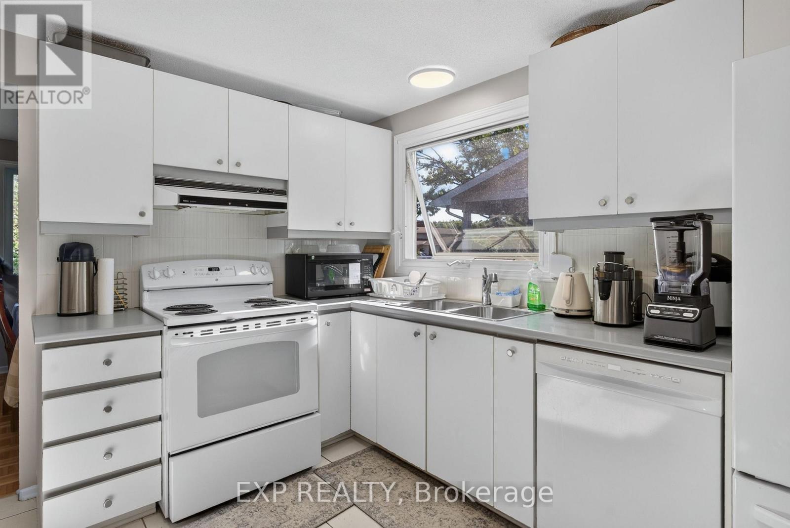 109 Woodfield Drive N, Ottawa, Ontario  K2G 0A1 - Photo 10 - X13839154