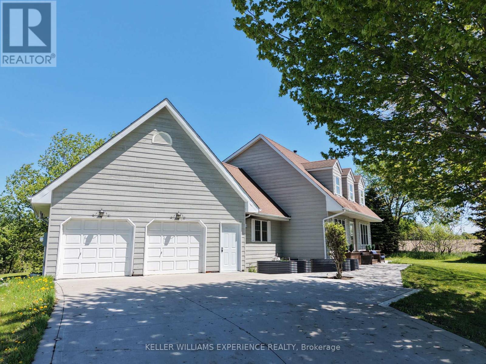 2 Algonquin Heights Court, Essa (Thornton), Ontario  L0L 2N0 - Photo 4 - N13839072
