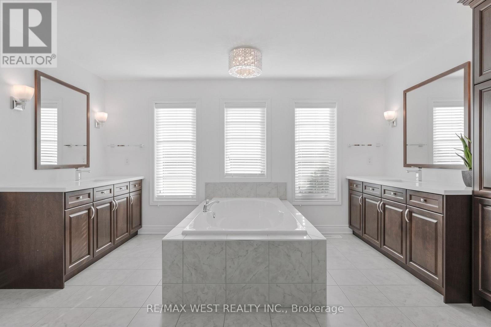 8 Chapel Gully Trail, King, Ontario  L7B 0A1 - Photo 13 - N13839116