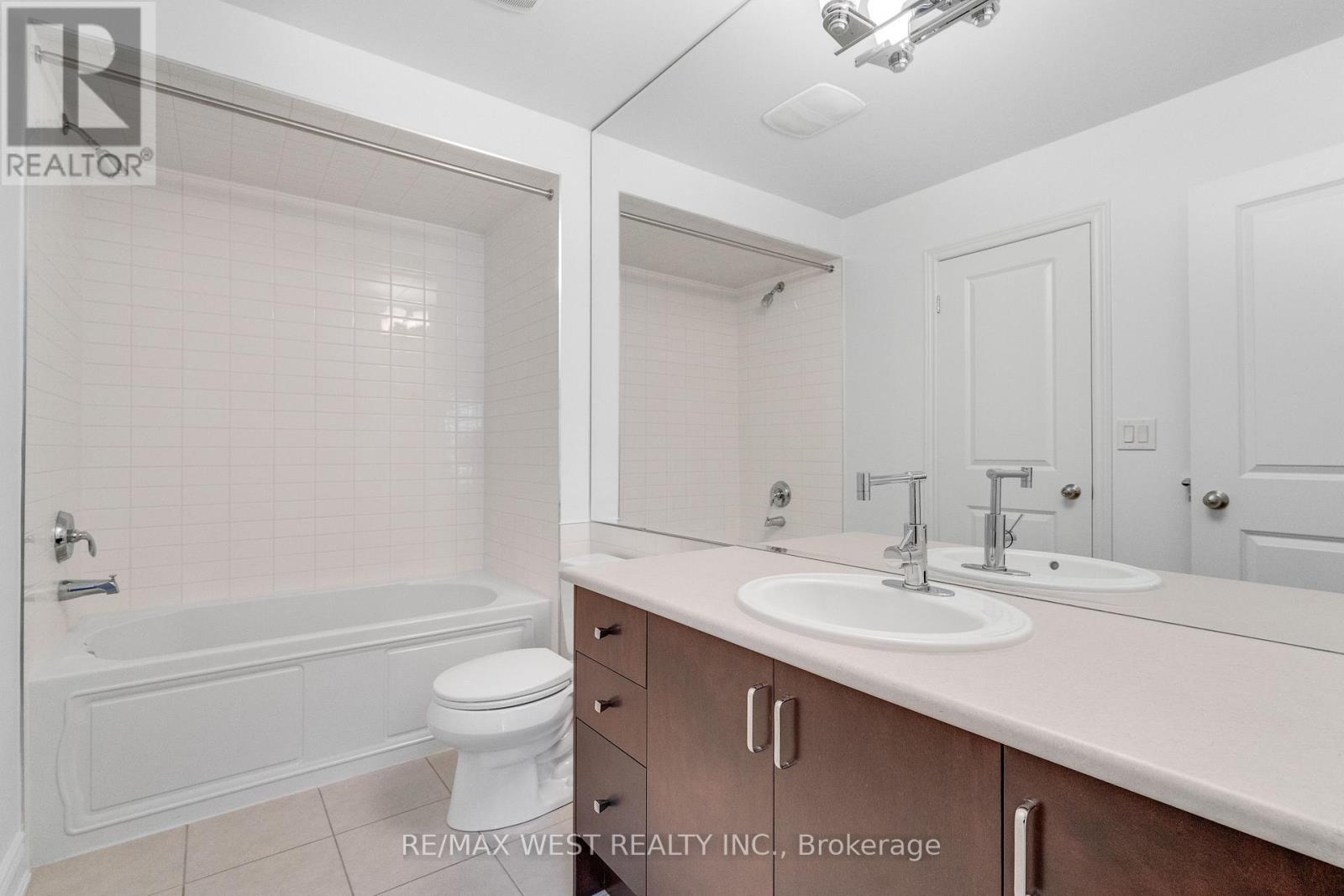 8 Chapel Gully Trail, King, Ontario  L7B 0A1 - Photo 17 - N13839116