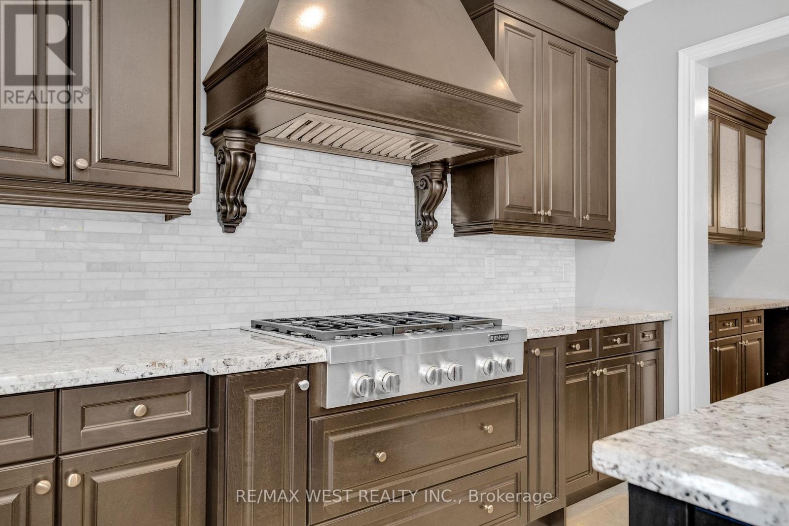 8 Chapel Gully Trail, King, Ontario  L7B 0A1 - Photo 6 - N13839116