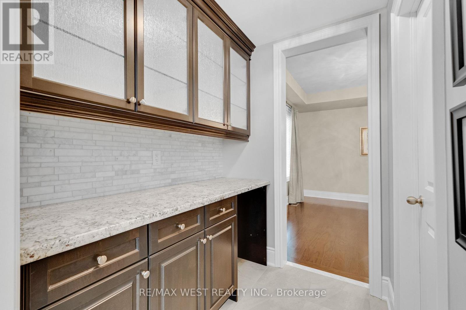 8 Chapel Gully Trail, King, Ontario  L7B 0A1 - Photo 7 - N13839116