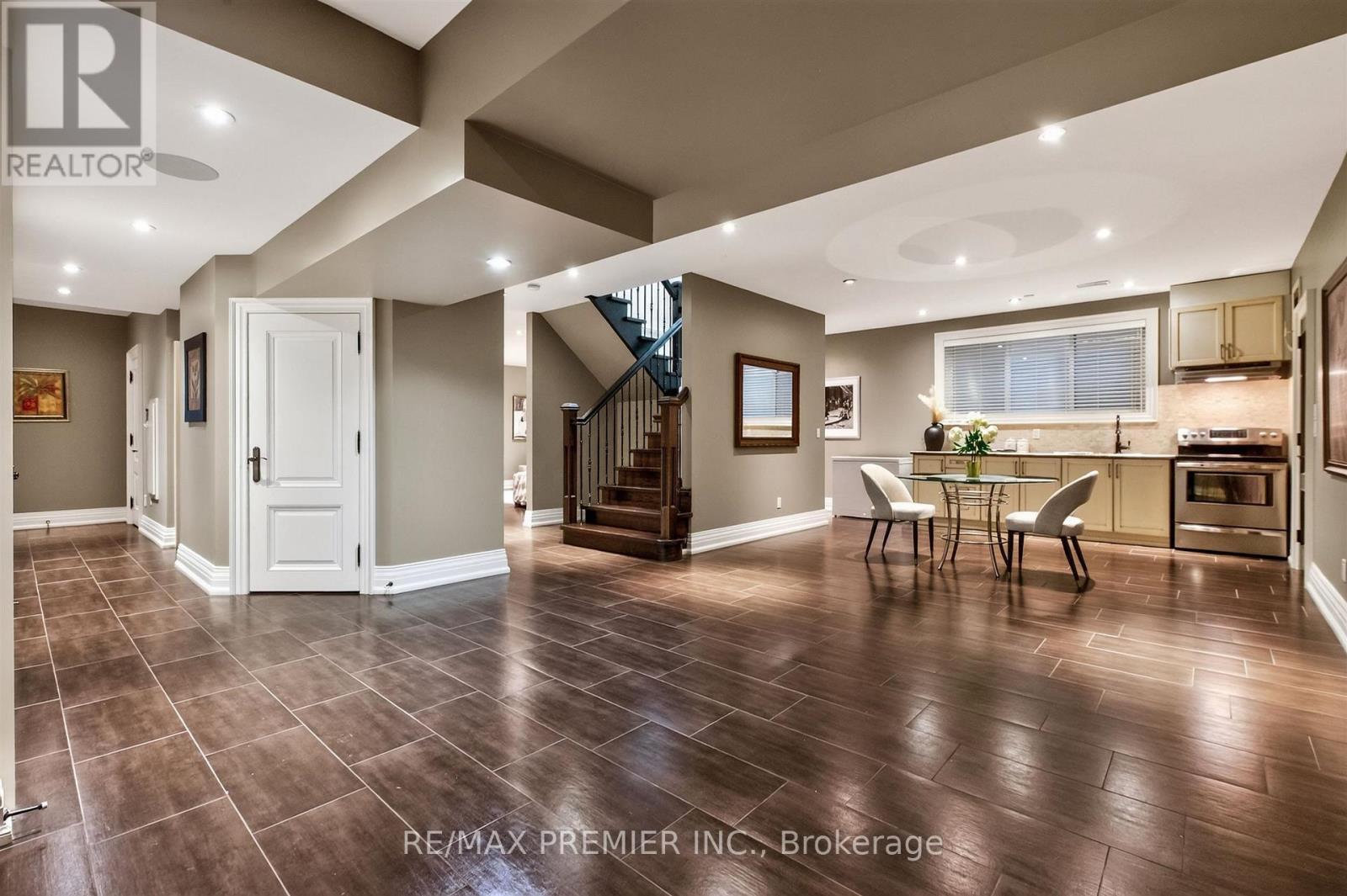 243 Rumble Avenue, Richmond Hill (Mill Pond), Ontario  L4C 4G5 - Photo 21 - N13839188