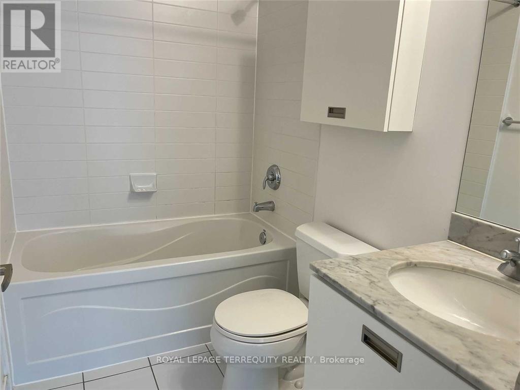 2101 - 38 Grenville Street, Toronto, Ontario  M4Y 1A5 - Photo 15 - C13834116