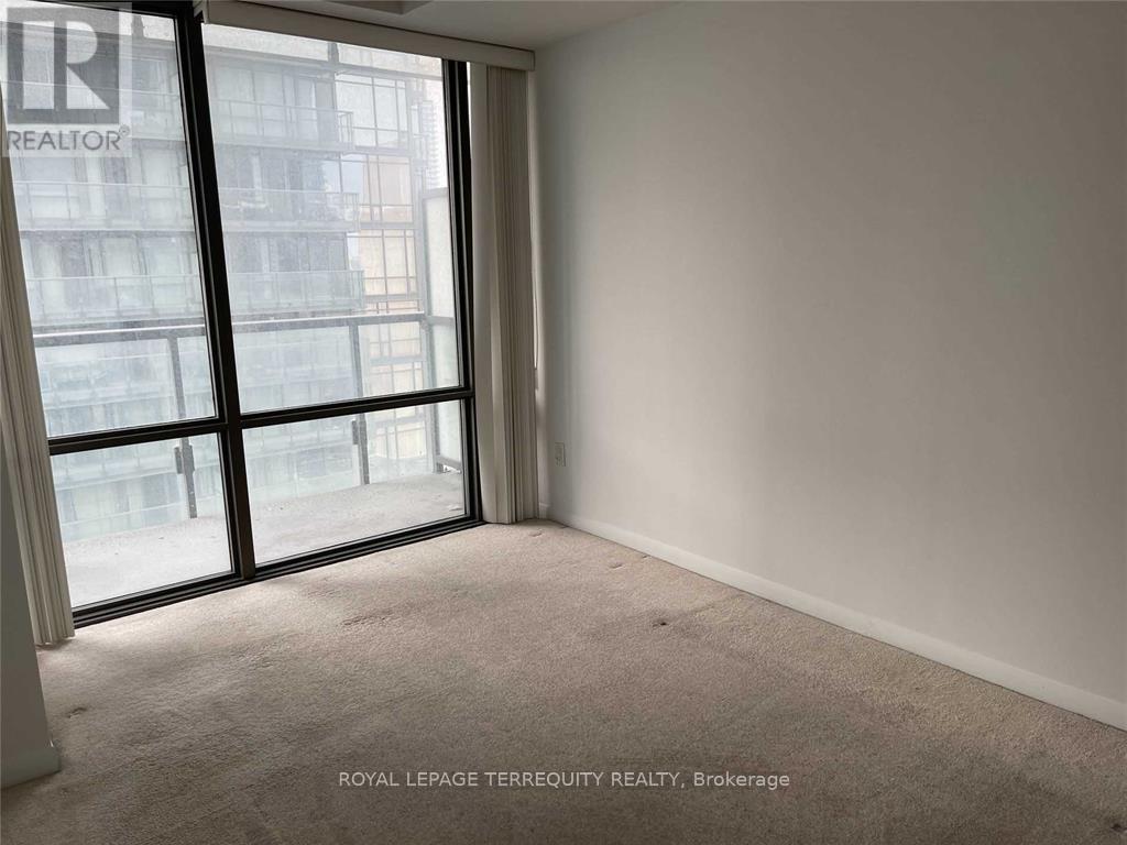 2101 - 38 Grenville Street, Toronto, Ontario  M4Y 1A5 - Photo 12 - C13834116