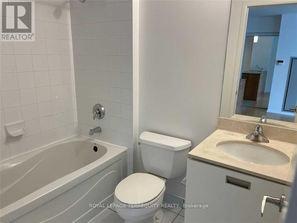 2101 - 38 Grenville Street, Toronto, Ontario  M4Y 1A5 - Photo 11 - C13834116