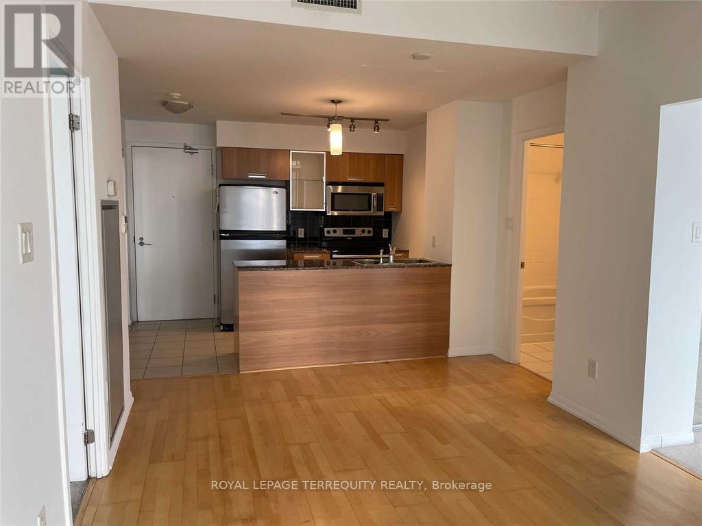 2101 - 38 Grenville Street, Toronto, Ontario  M4Y 1A5 - Photo 3 - C13834116