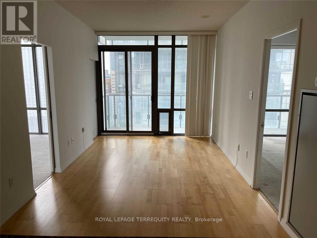 2101 - 38 Grenville Street, Toronto, Ontario  M4Y 1A5 - Photo 5 - C13834116