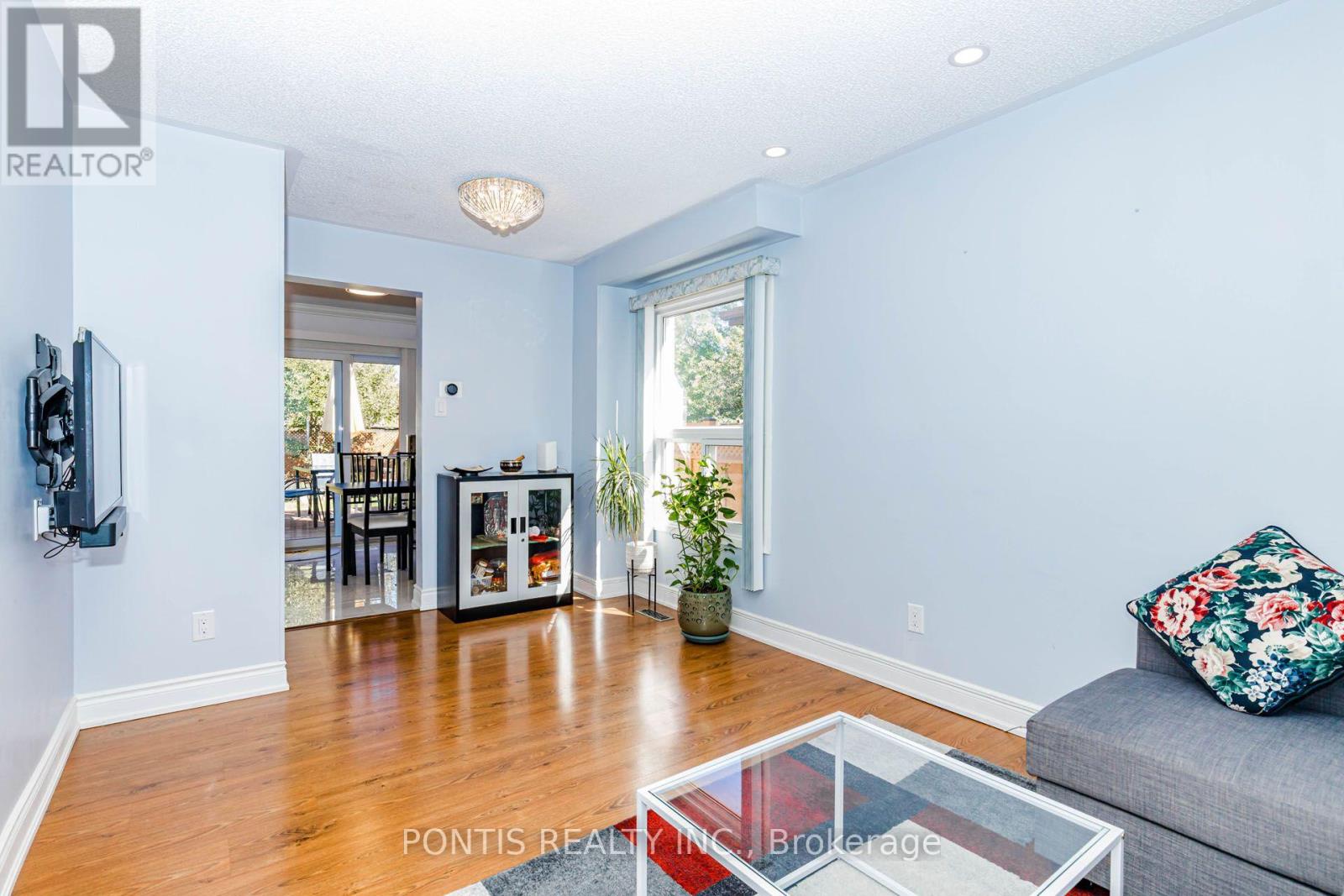 6 Calmist Crescent, Brampton, Ontario  L6Y 4L6 - Photo 10 - W13838898