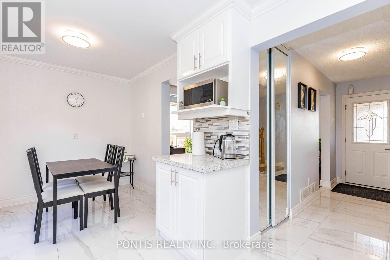 6 Calmist Crescent, Brampton, Ontario  L6Y 4L6 - Photo 14 - W13838898