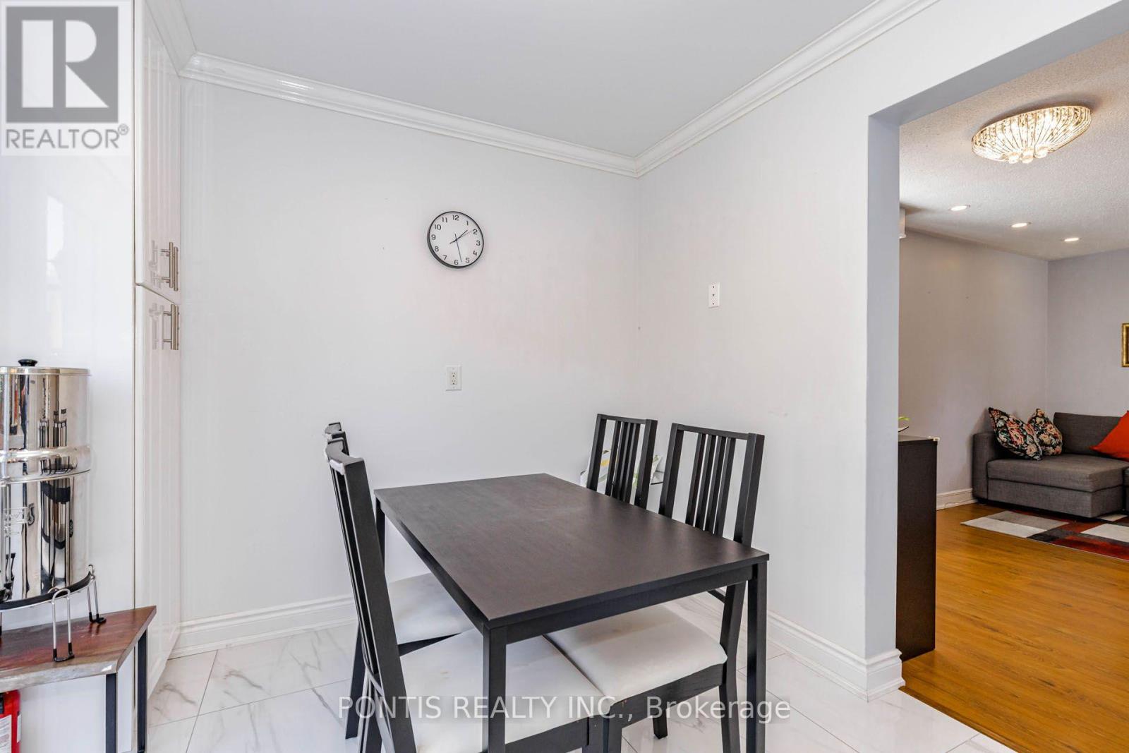 6 Calmist Crescent, Brampton, Ontario  L6Y 4L6 - Photo 17 - W13838898