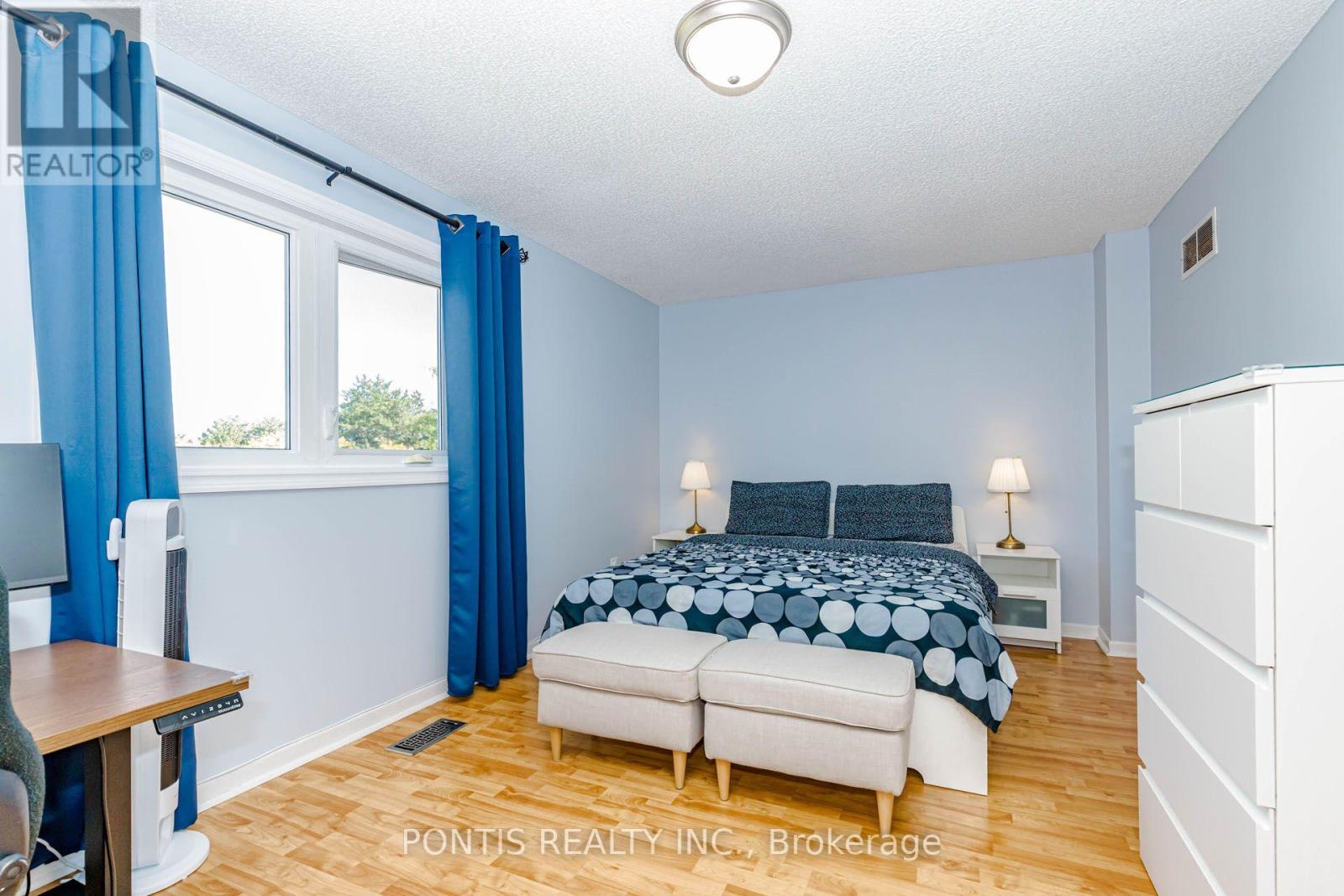 6 Calmist Crescent, Brampton, Ontario  L6Y 4L6 - Photo 21 - W13838898