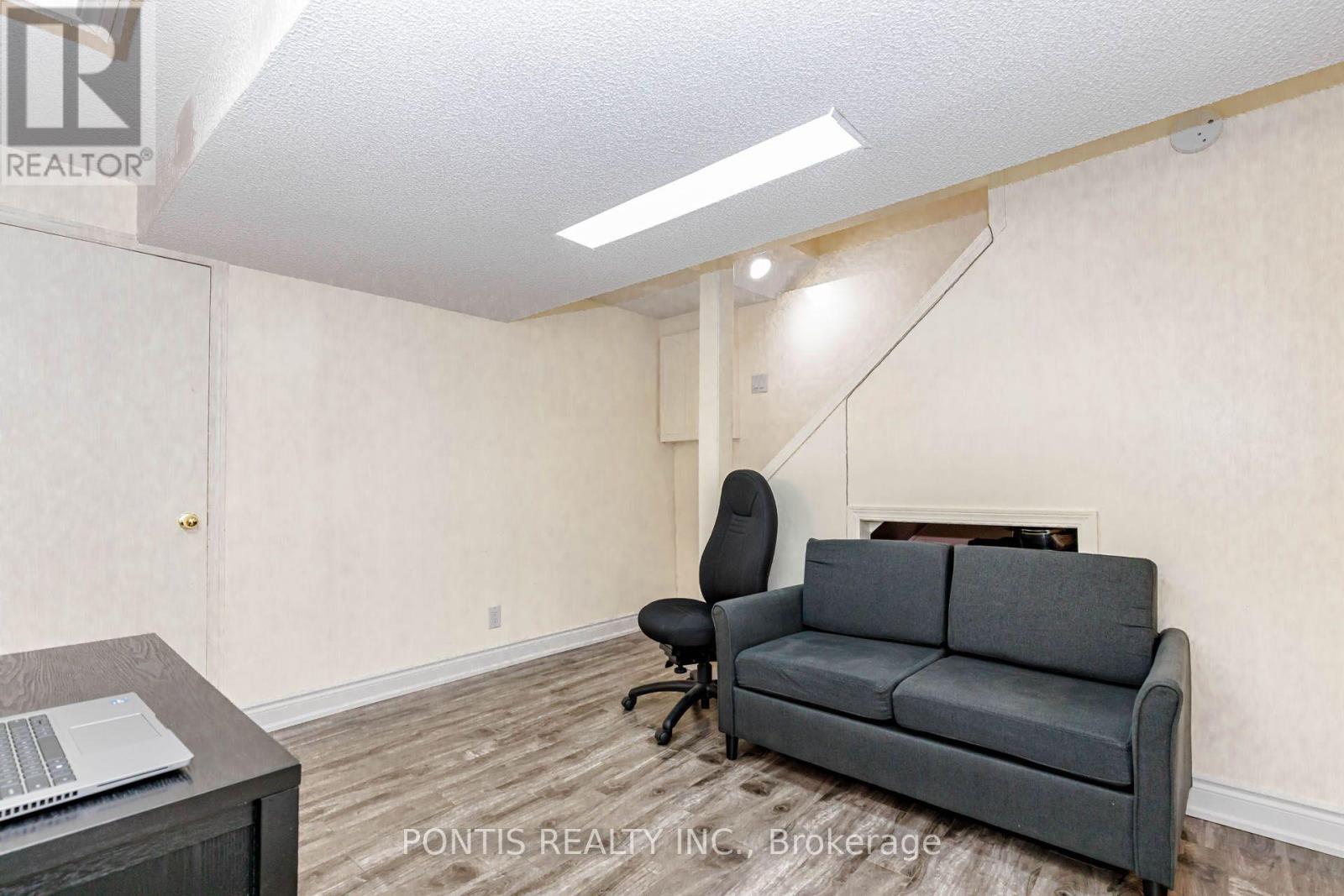 6 Calmist Crescent, Brampton, Ontario  L6Y 4L6 - Photo 37 - W13838898