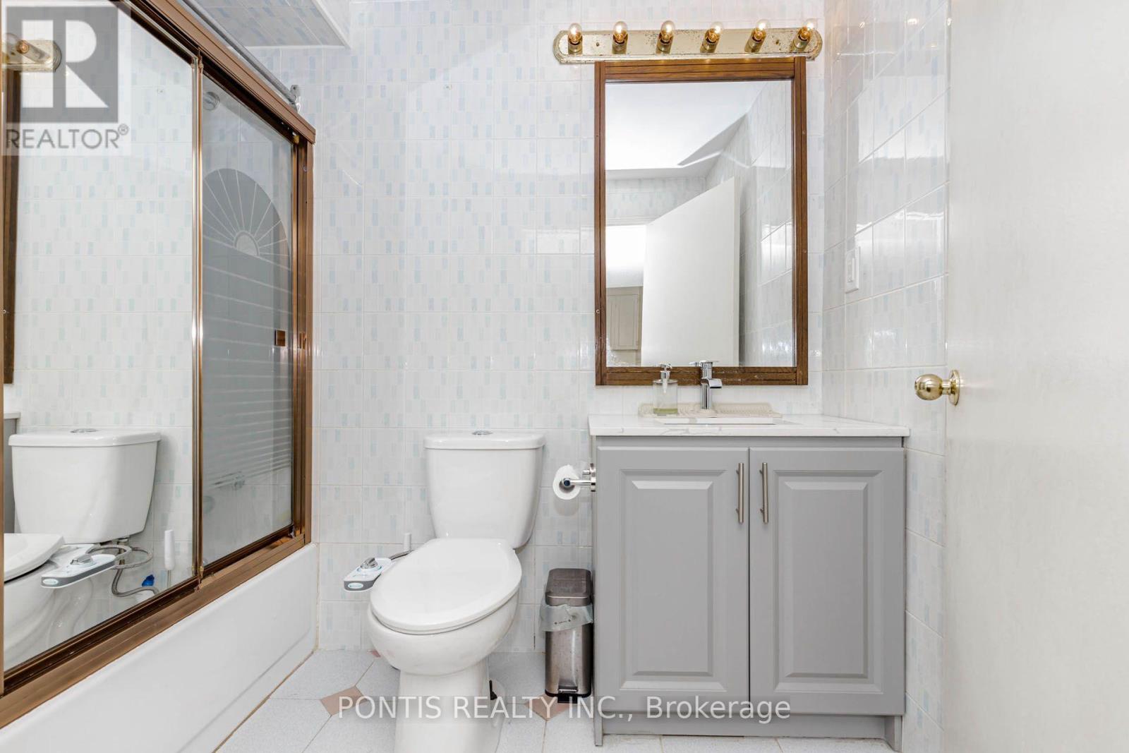 6 Calmist Crescent, Brampton, Ontario  L6Y 4L6 - Photo 42 - W13838898