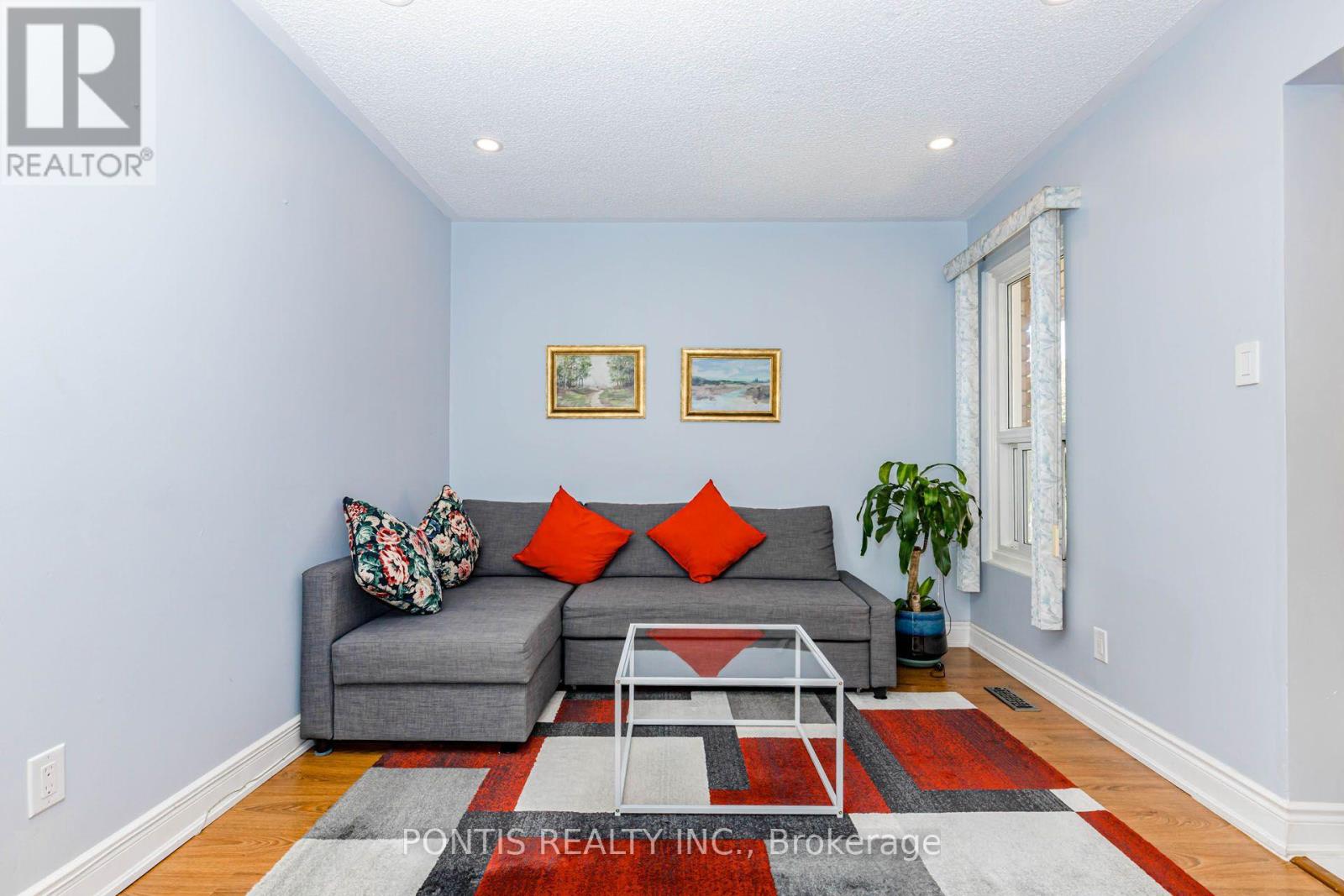 6 Calmist Crescent, Brampton, Ontario  L6Y 4L6 - Photo 7 - W13838898