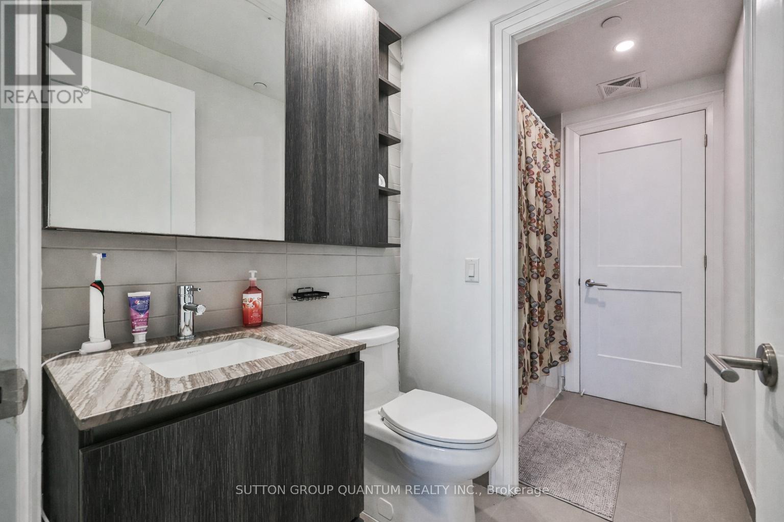 1009 - 21 Park Street E, Mississauga, Ontario  L5G 0C2 - Photo 18 - W13839006