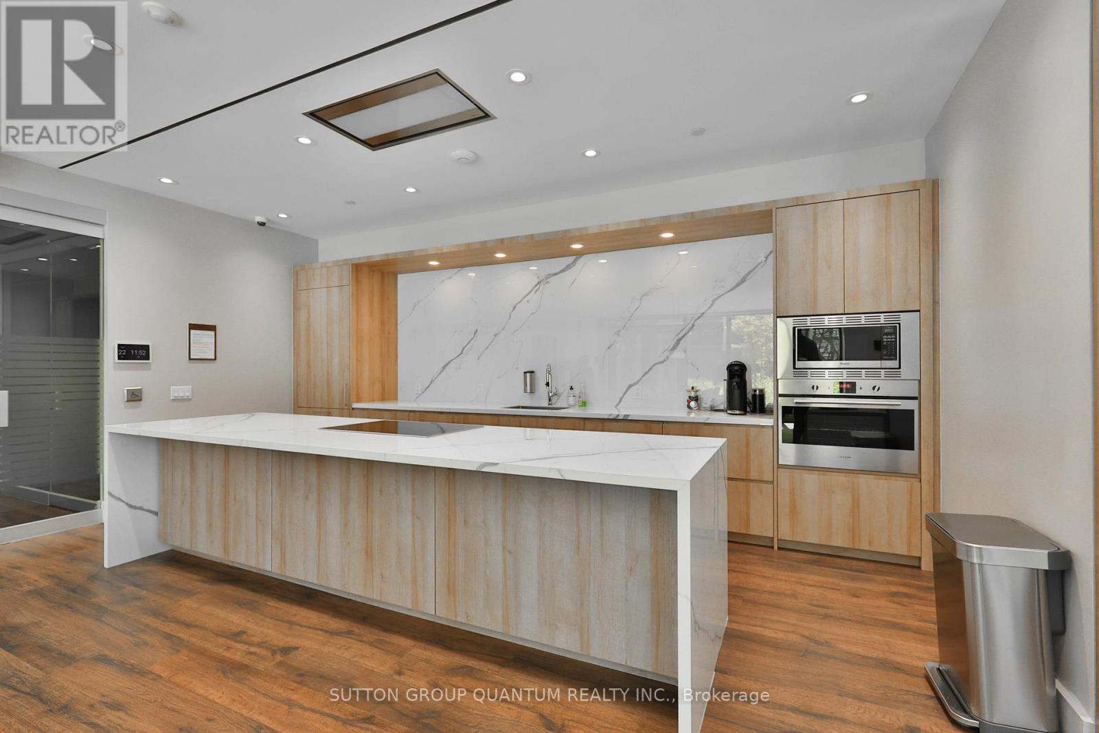 1009 - 21 Park Street E, Mississauga, Ontario  L5G 0C2 - Photo 29 - W13839006