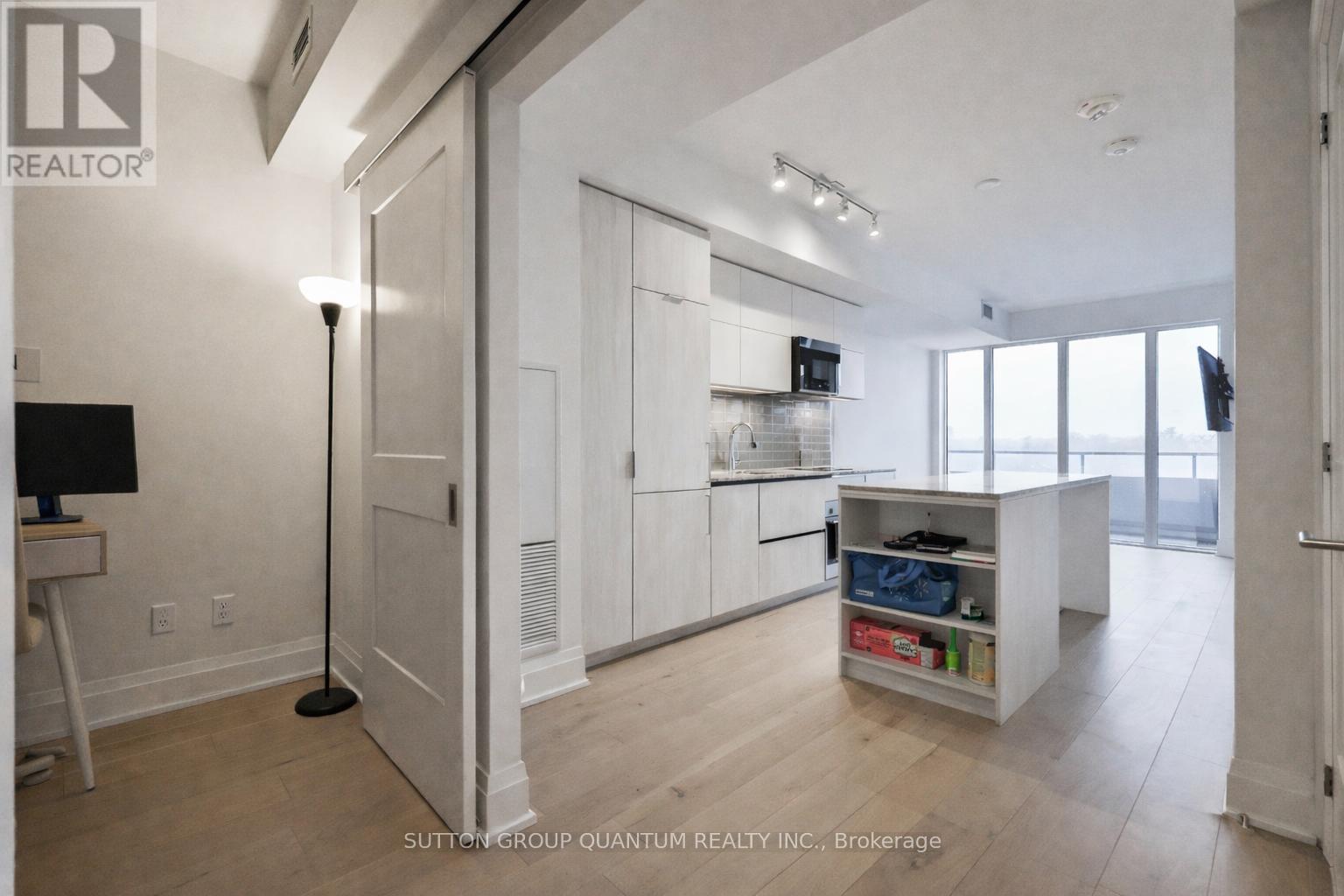 1009 - 21 Park Street E, Mississauga, Ontario  L5G 0C2 - Photo 9 - W13839006