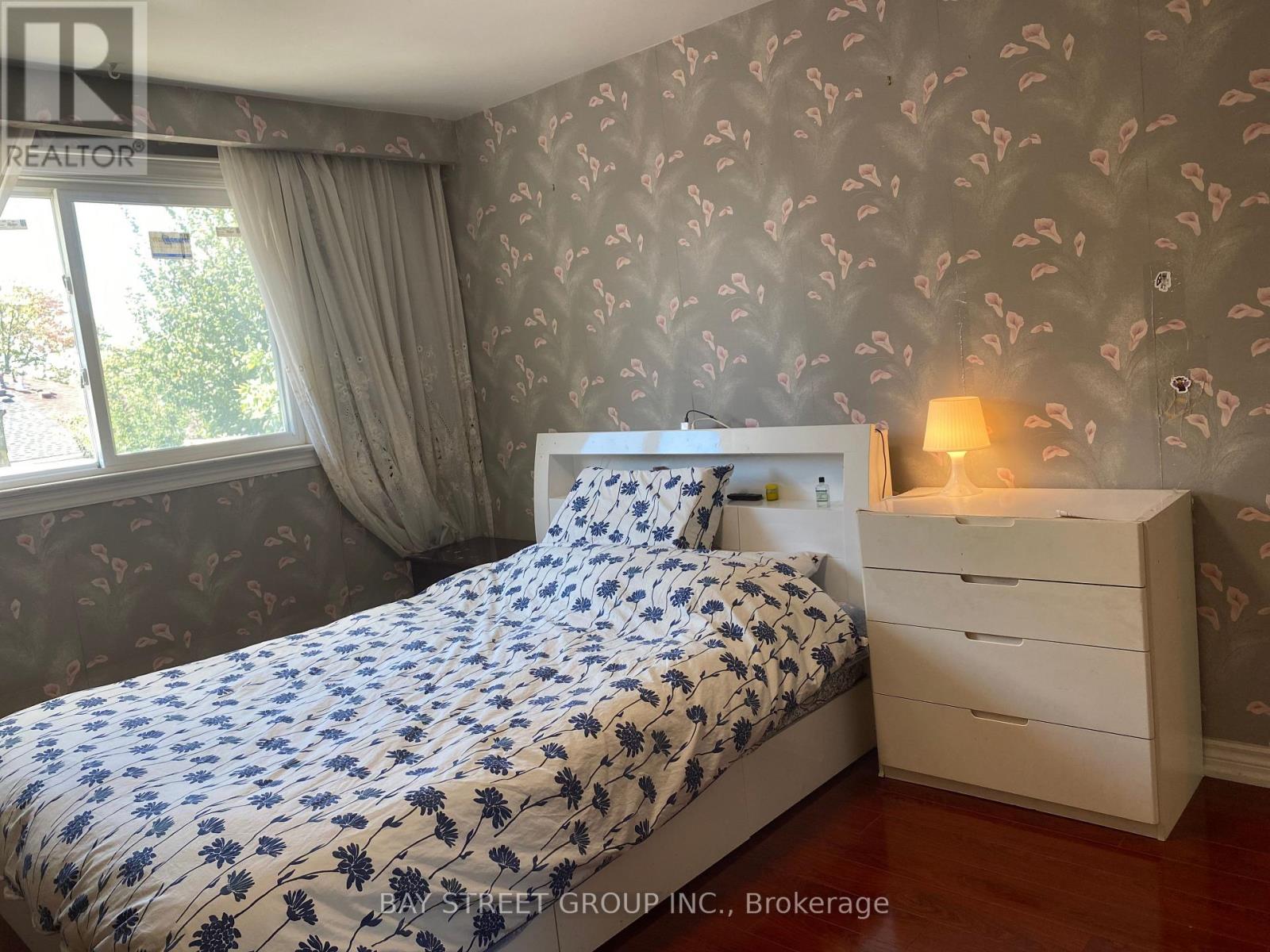 3412 Ellengale Drive, Mississauga, Ontario  L5C 1Z4 - Photo 11 - W13839064