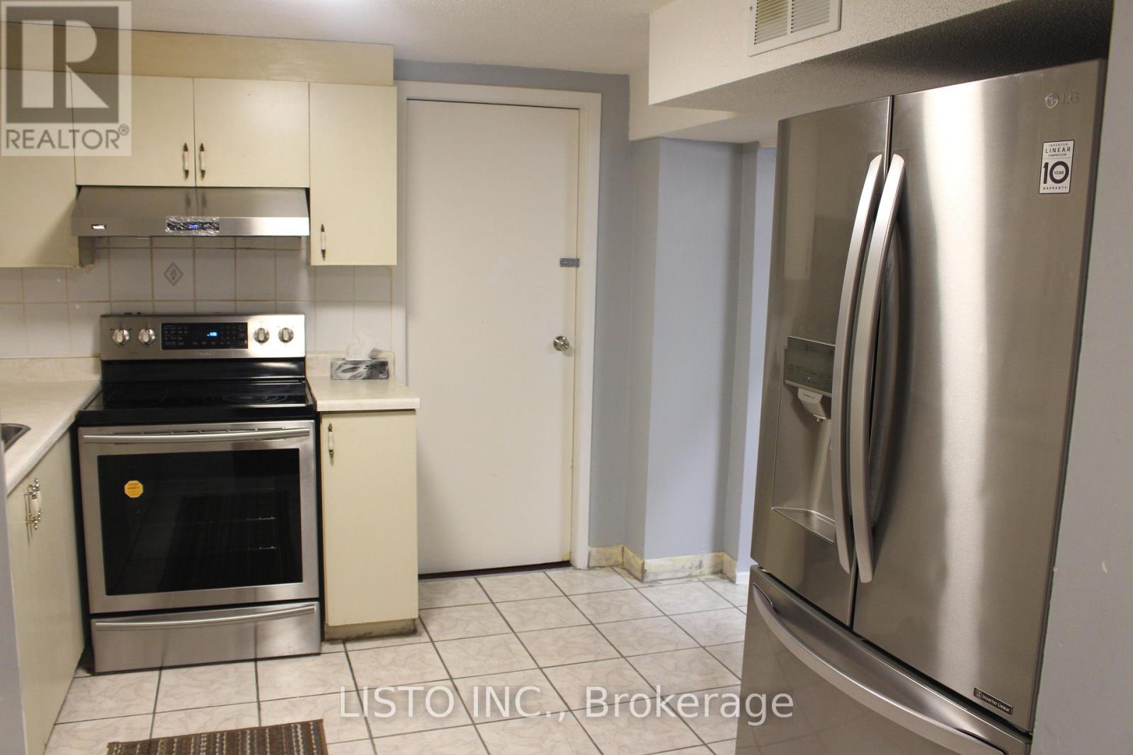 63 Ebby Avenue, Brampton, Ontario  L6Z 3T7 - Photo 10 - W13839076