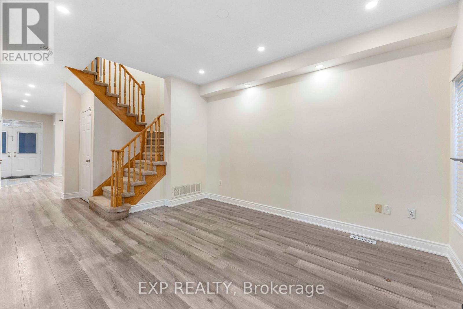 7 Overture Lane, Brampton, Ontario  L6S 6H9 - Photo 11 - W13839082