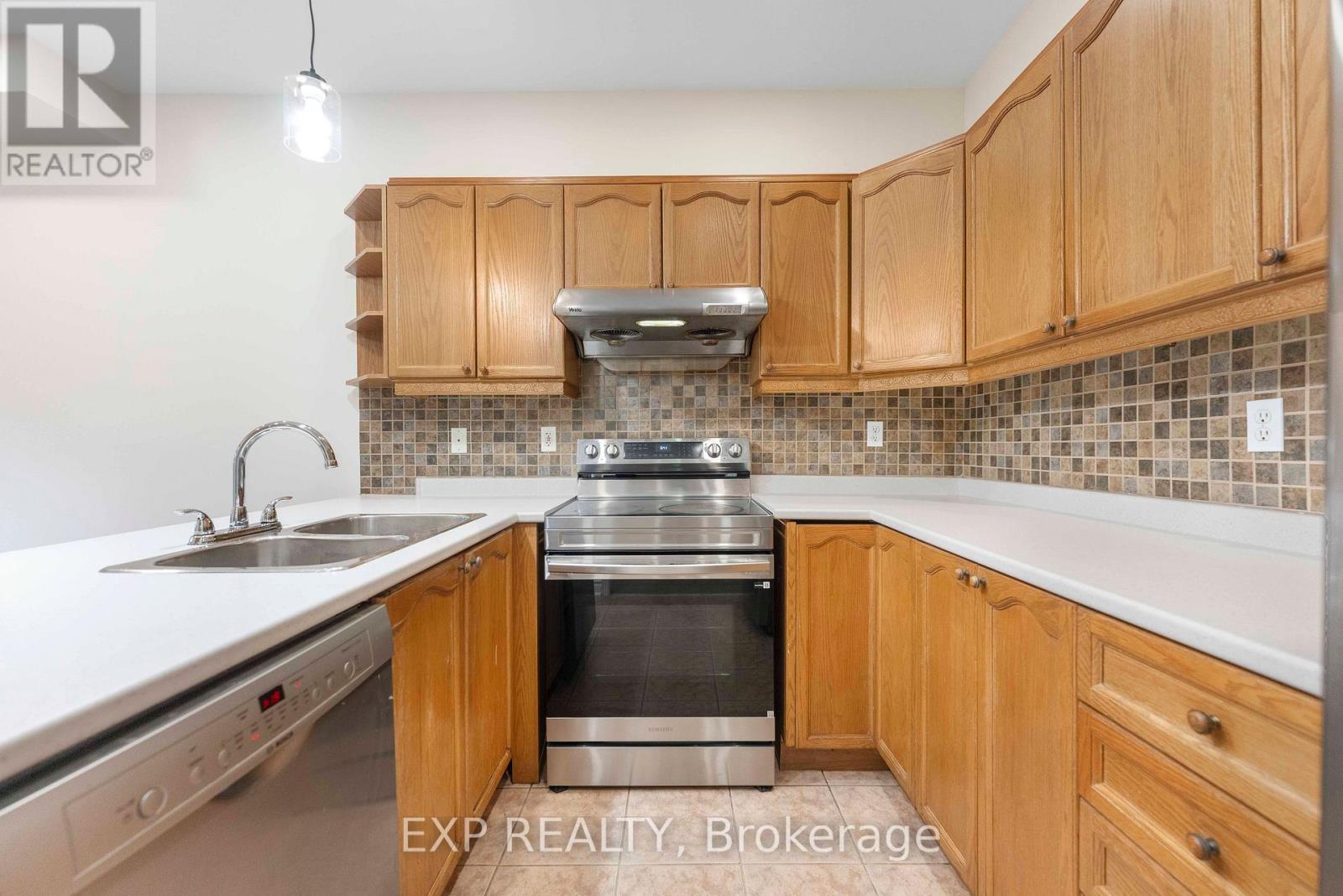 7 Overture Lane, Brampton, Ontario  L6S 6H9 - Photo 15 - W13839082