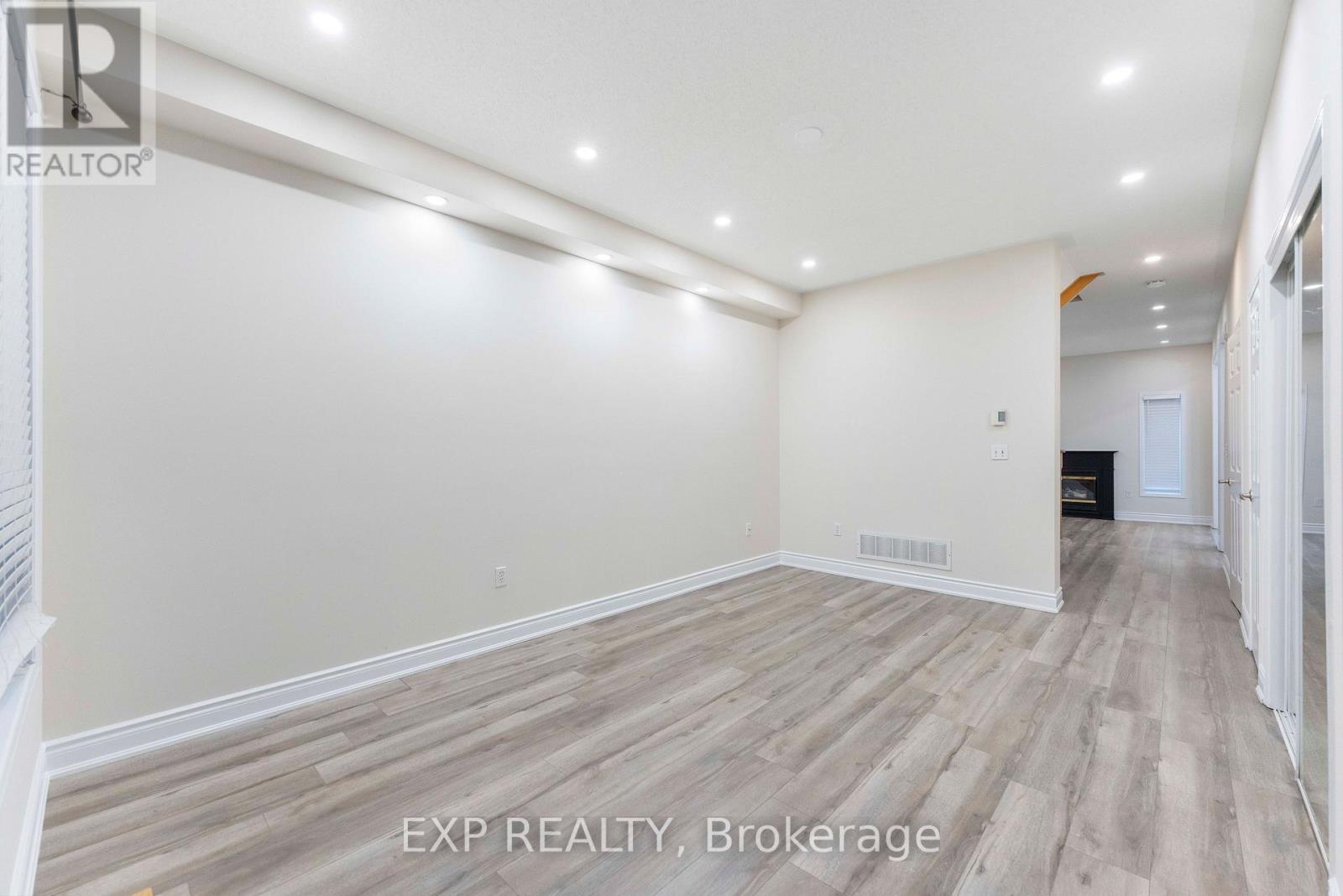 7 Overture Lane, Brampton, Ontario  L6S 6H9 - Photo 6 - W13839082