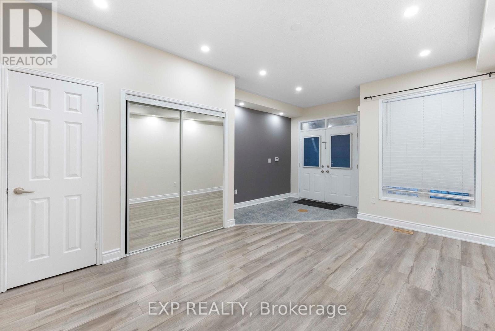 7 Overture Lane, Brampton, Ontario  L6S 6H9 - Photo 7 - W13839082
