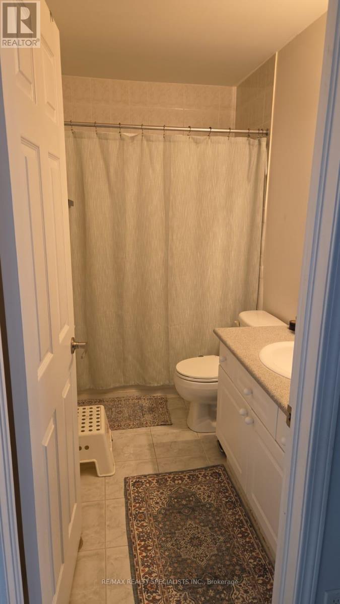 710 Thompson Road, Milton, Ontario  L9T 0C8 - Photo 13 - W13839100
