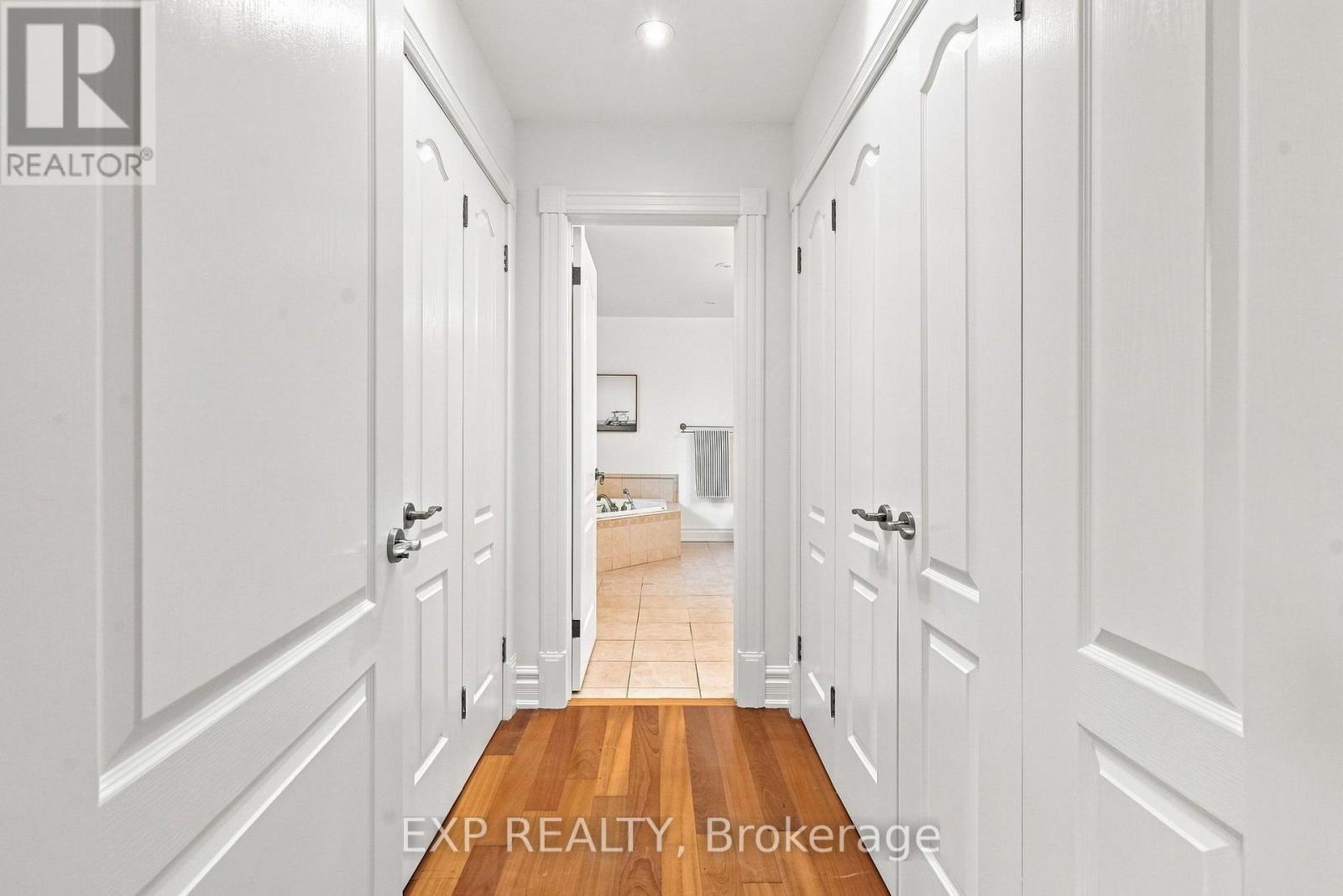 101 Cannon Road, Toronto, Ontario  M8Y 1S2 - Photo 28 - W13839108