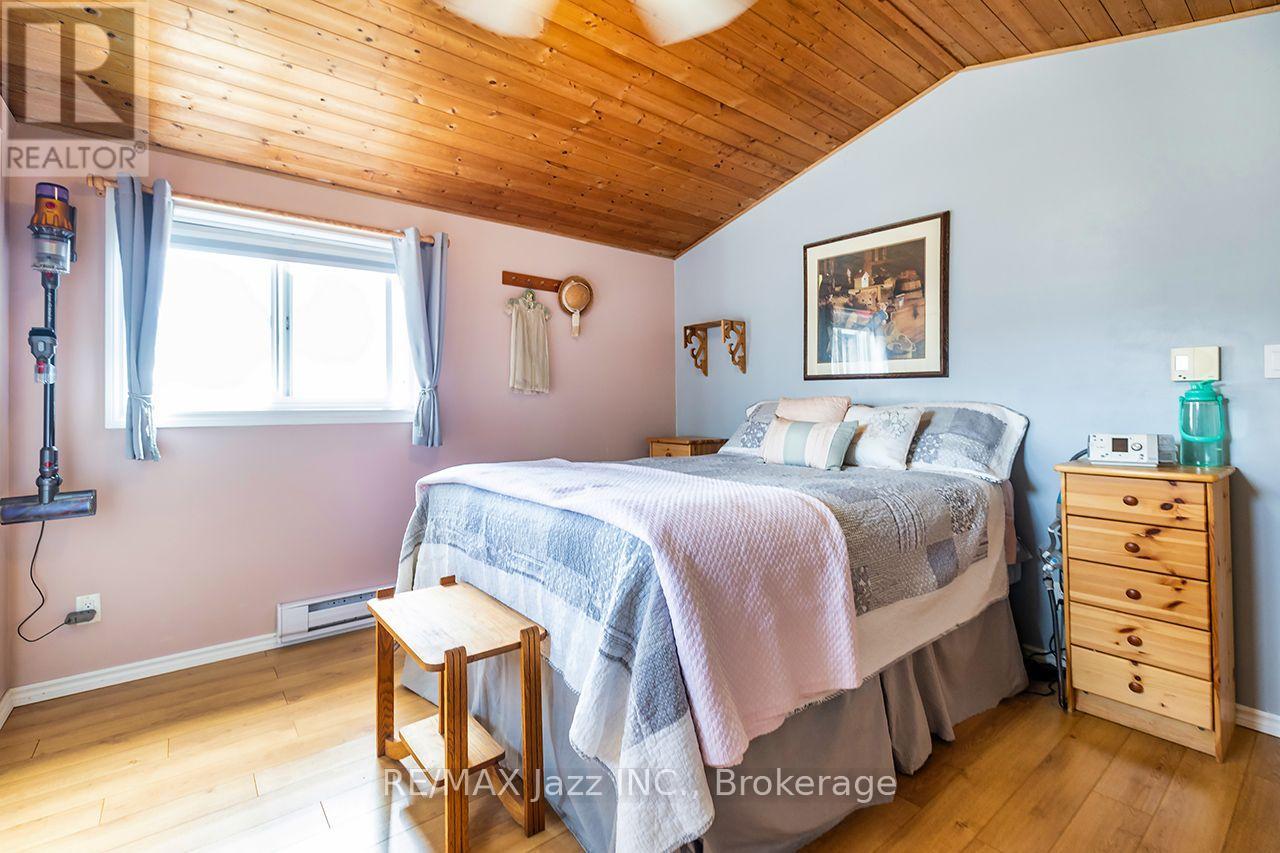 923 Silver Leaf Drive, Otonabee-South Monaghan, Ontario  K0L 1B0 - Photo 12 - X13839120