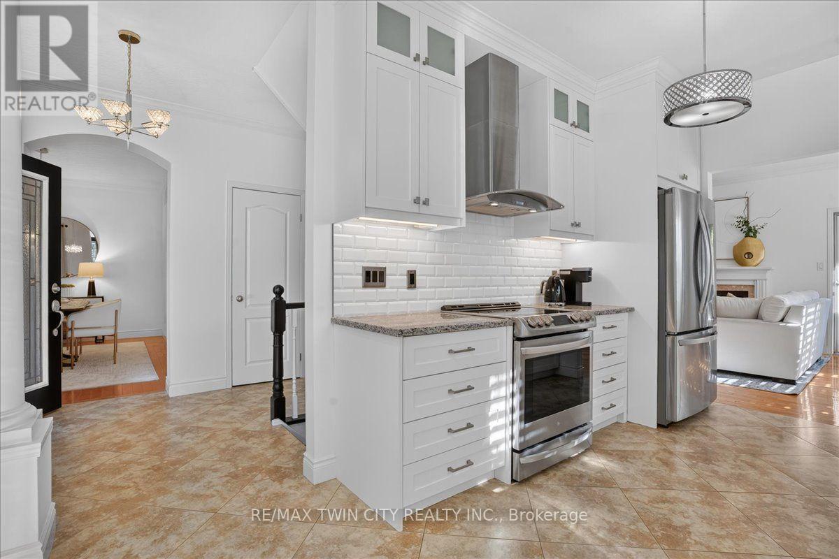 147 Reiber Court, Waterloo, Ontario  N2L 6N2 - Photo 18 - X13838956