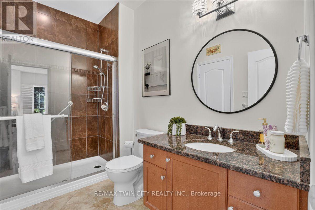 147 Reiber Court, Waterloo, Ontario  N2L 6N2 - Photo 31 - X13838956