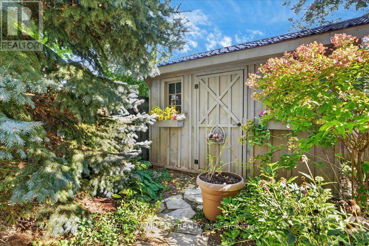 147 Reiber Court, Waterloo, Ontario  N2L 6N2 - Photo 48 - X13838956