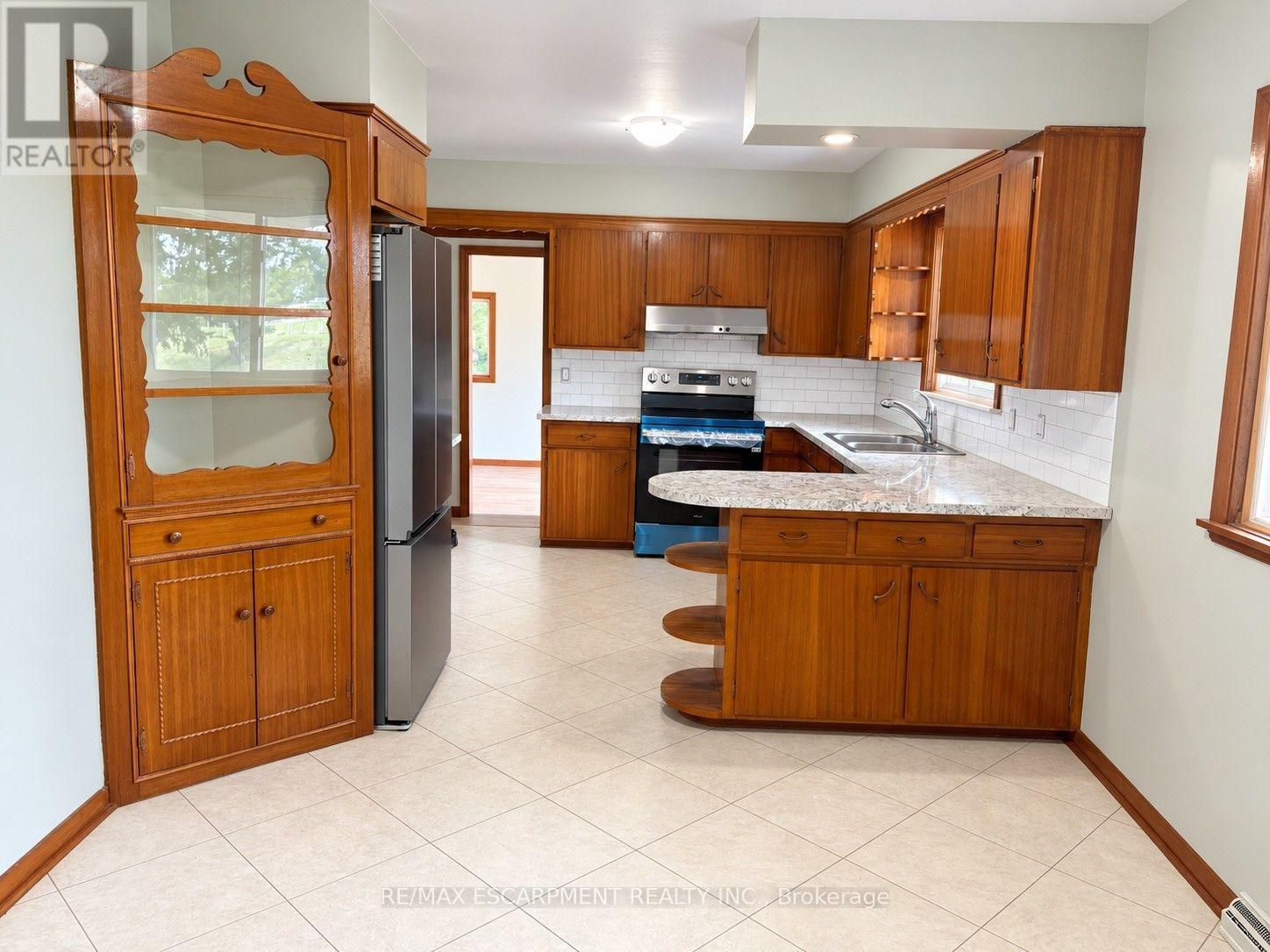 5697 Regional Road 69, West Lincoln, Ontario  L0R 1Y0 - Photo 4 - X13788520