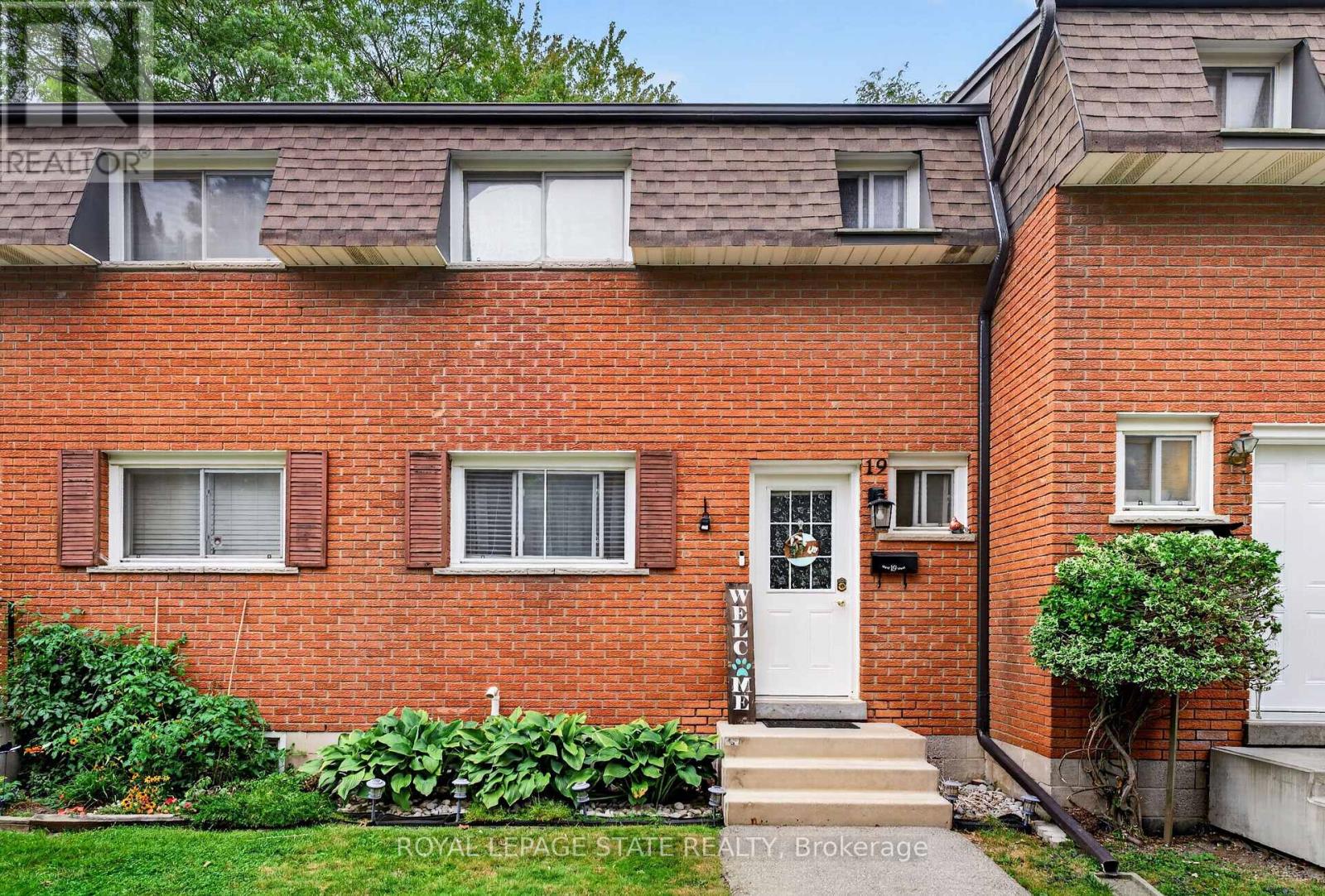 19 - 1440 GARTH STREET