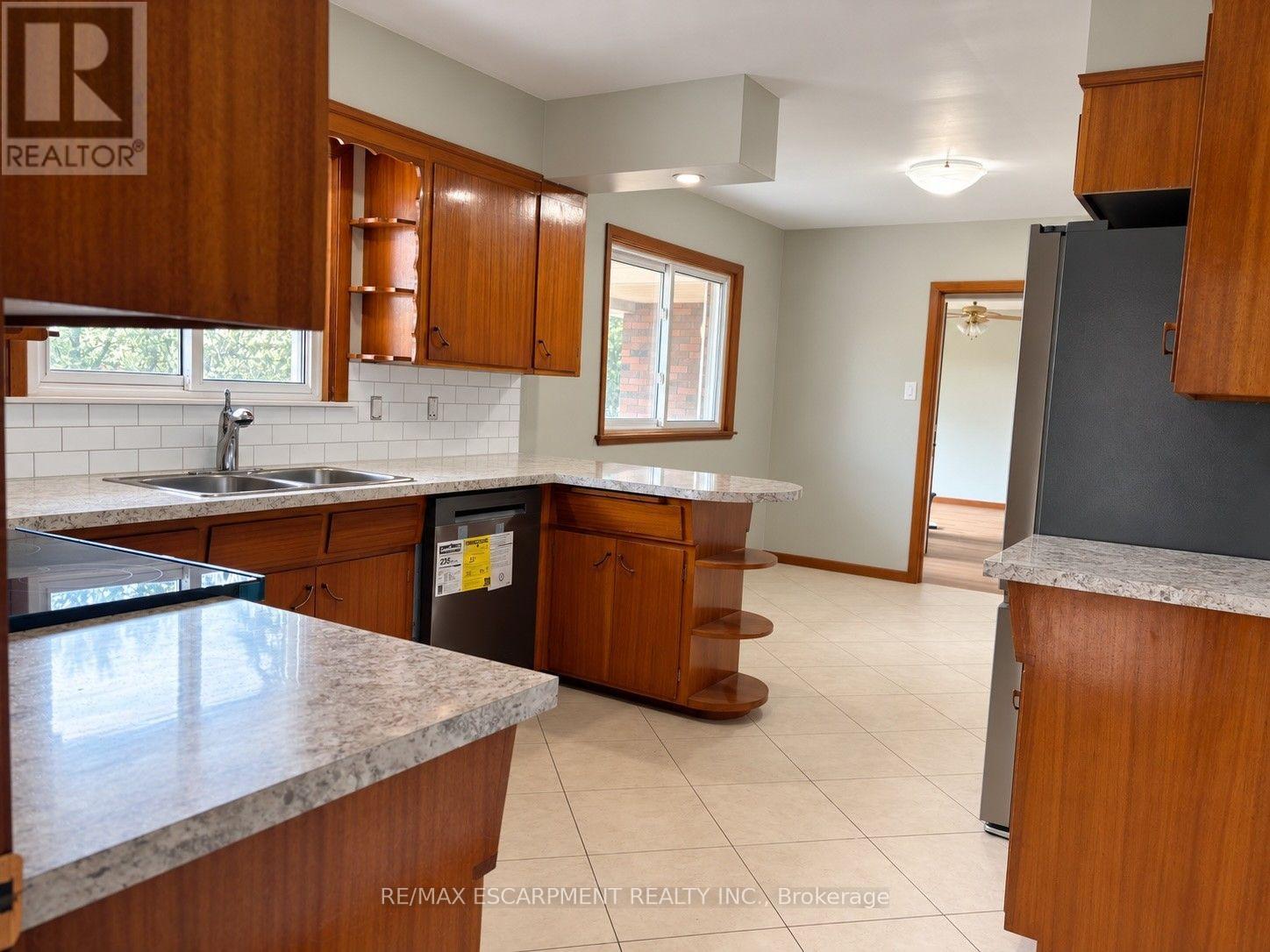 5697 Regional Road 69, West Lincoln, Ontario  L0R 1Y0 - Photo 5 - X13788520