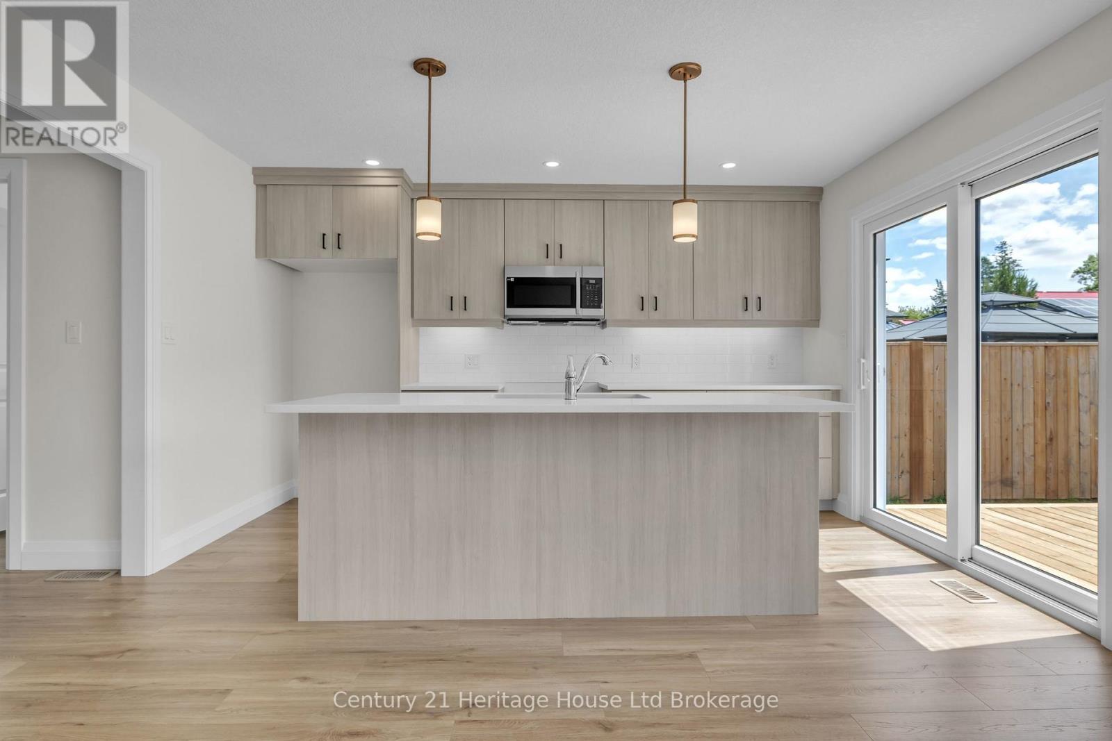 52 Park Row, Woodstock, Ontario  N4S 1V8 - Photo 4 - X13171354