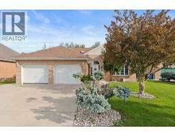 66 OAK, Essex, Ontario