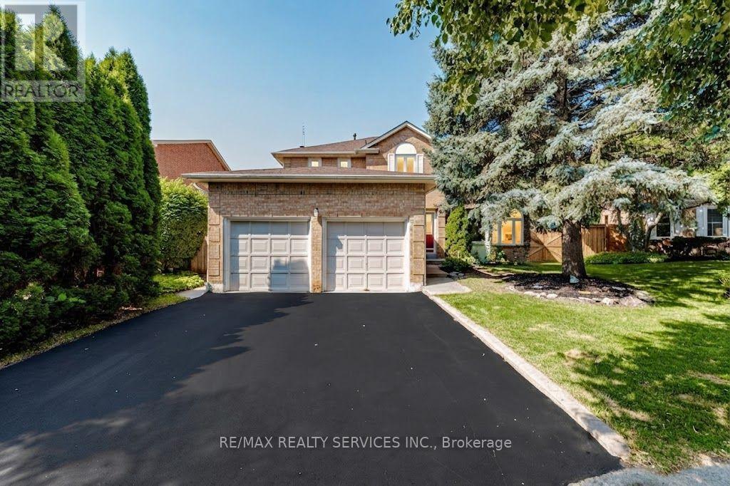 50 BARR CRESCENT, Brampton, Ontario